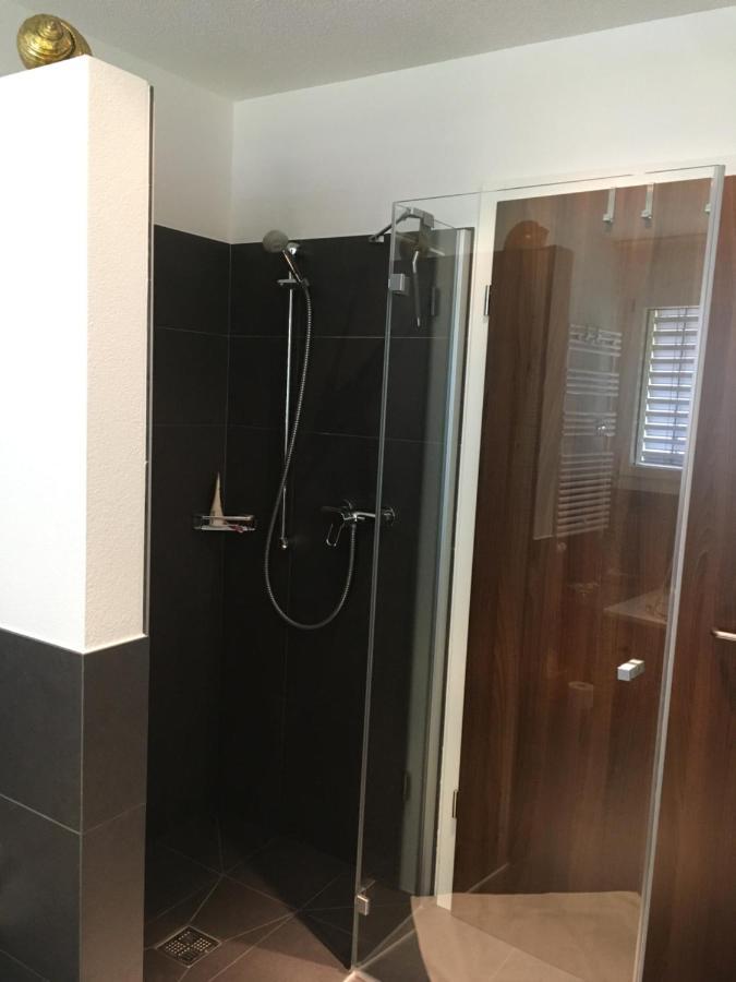 Villa Modern Ufhusen Kültér fotó